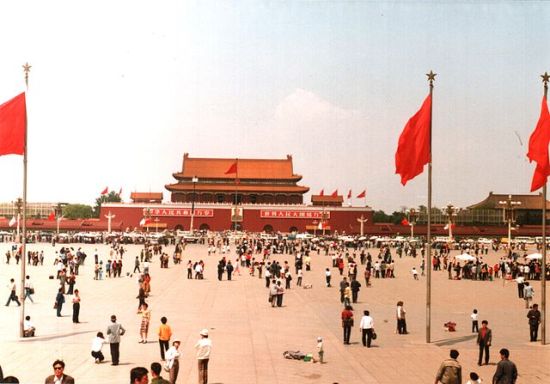 Tiananmen Square, Beijing, China, May 1988, one year before the protests.  Photo by Derzsi Elekes Andor.